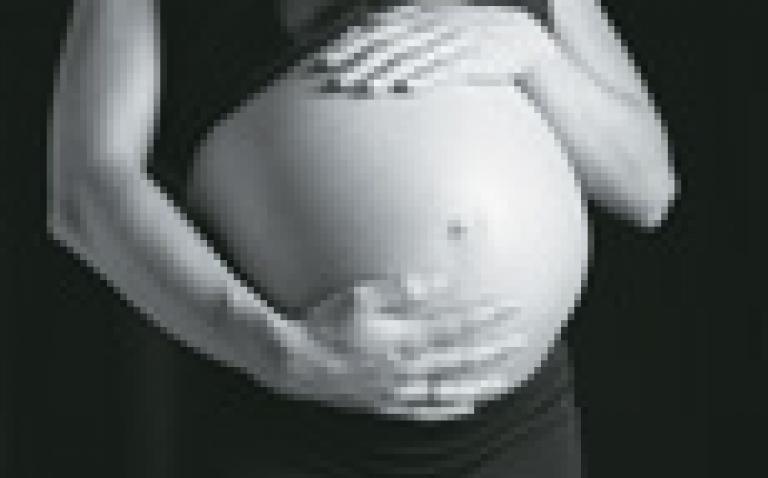 Maternity units “turn women away”