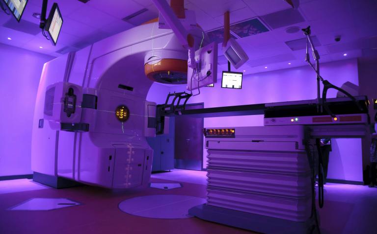 UK’s first Novalis Tx™ radiosurgery system launched