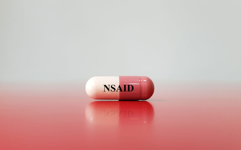 Acute use of NSAIDs for people with or at risk of COVID-19: rapid evidence summary