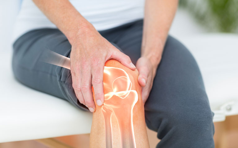 Vitamin D and omega-3 fatty acids supplements ineffective for chronic knee pain