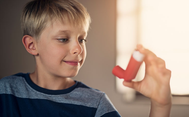 Once-daily inhaled steroid use in asthmatic children improves adherence