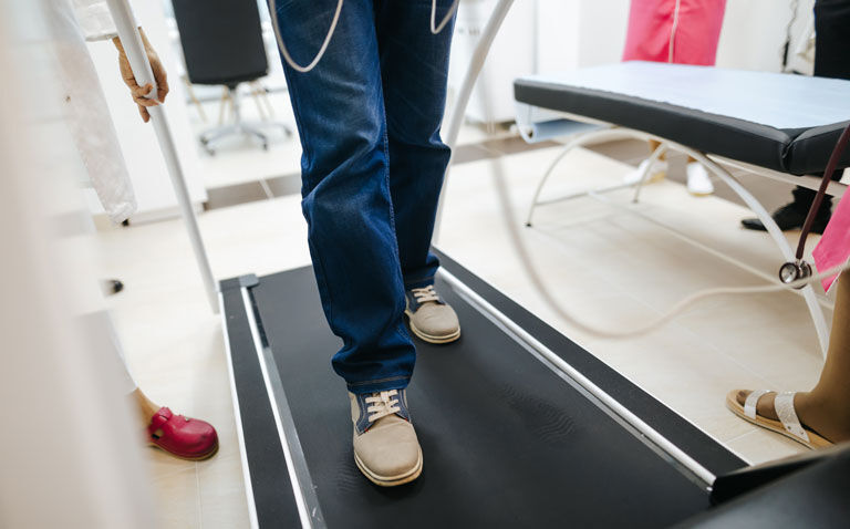 Different heart failure exercise-based cardiac rehabilitation programs equally beneficial