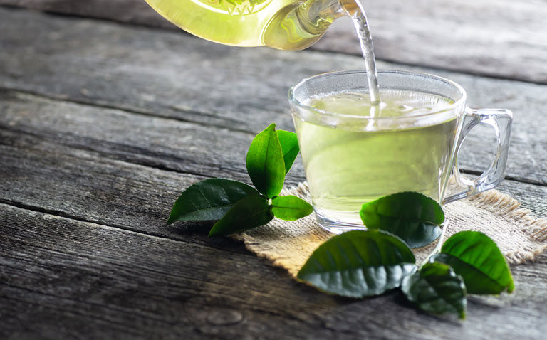 reen tea extract decreases severity of radiation-induced dermatitis in breast cancer patients