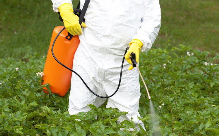 Glyphosate use associated with elevated biomarkers of oxidative DNA damage