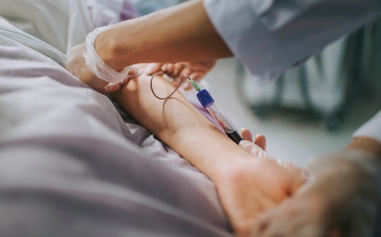 AI clinical trial aims to reduce blood cultures in emergency departments by 30%