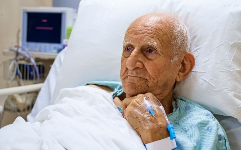 Antimicrobial resistance linked to patients’ age and sex