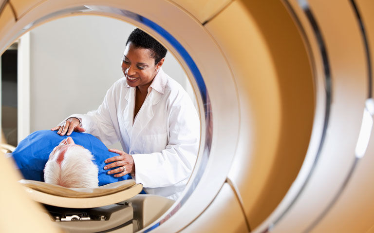 Early amyloid PET scan improves aetiological diagnosis among memory clinic patients