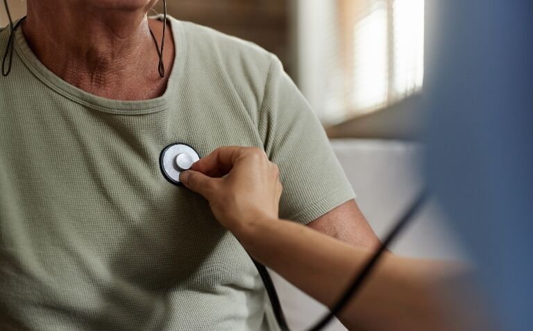 SGLT-2 inhibitors benefit heart failure regardless of diabetes