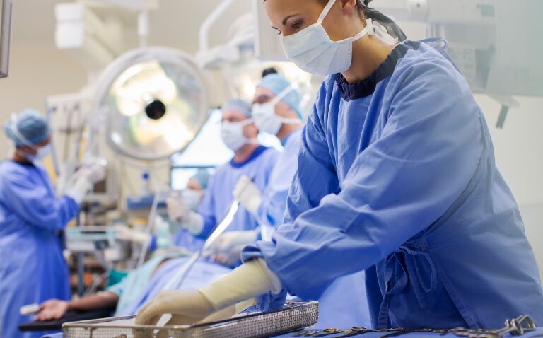 Surgeons lose one working month a year due to outdated technology