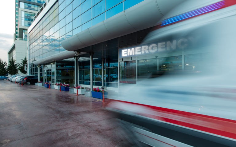 Tracking the anticholinergic burden score during hospital admission in acute care