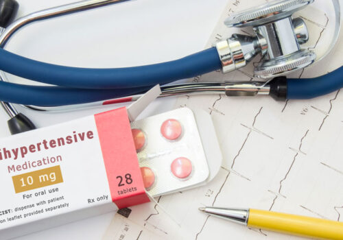 Anti-hypertensive use combined with healthy lifestyle significantly reduces mortality risk