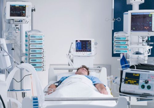 Clinical judgement superior to risk-stratification for identifying ICU admission