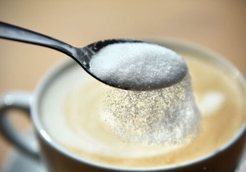 Analysis reveals unsweetened and coffee sweetened with sugar provide similar mortality benefit