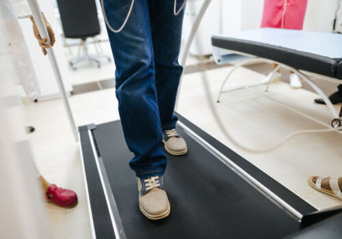 Different heart failure exercise-based cardiac rehabilitation programs equally beneficial