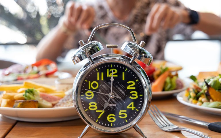 Early time-restricted eating effective for weight loss in obese patients