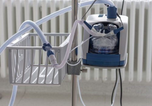 Effect of high-flow nasal cannula oxygen on COVID-19 mortality