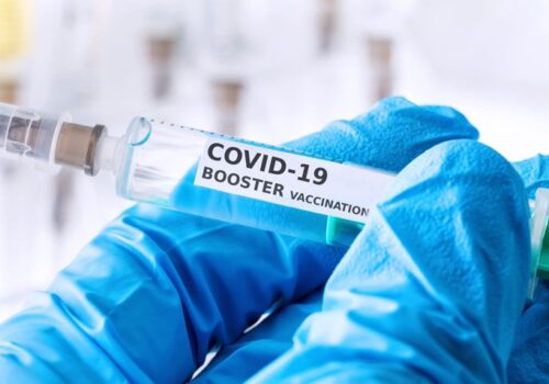 Fourth COVID-19 vaccination effectiveness drops after 10 weeks