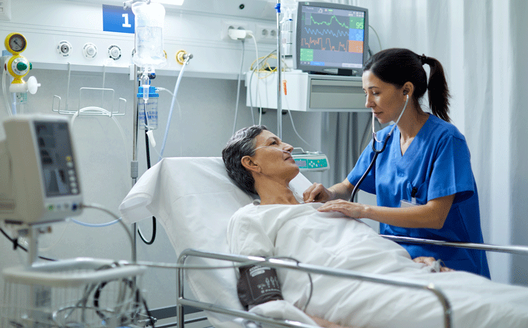 Triage nurse clinical assessment for admission in ED superior to scoring systems