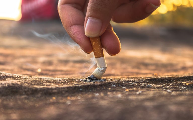 Smoking cessation rather than reduction decreases cardiovascular disease