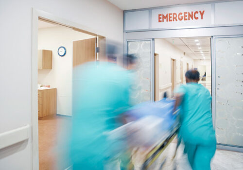 Large variation in laboratory tests for chest pain in emergency departments