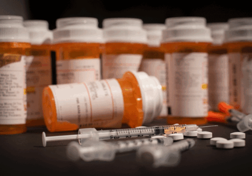 Opiates and NSAIDS provide similar musculosketal pain relief in ED patients