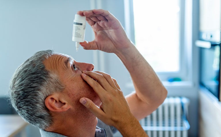 Pilocarpine eye drops effective for treatment of presbyopia