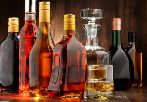 Psilocybin-assisted therapy in alcohol use disorder reduces heavy drinking days