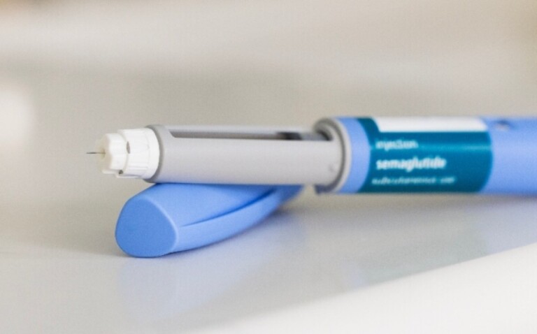 GLP-1 semaglutide injection pen to illustrate a strengthening of warnings for severe acute pancreatitis and NAION with GLP-1s and semaglutide