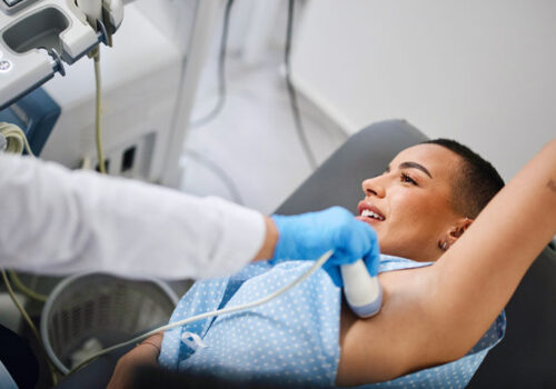Ultrasound AI differentiates between malignant and COVID-19 vaccine-induced lymph node changes