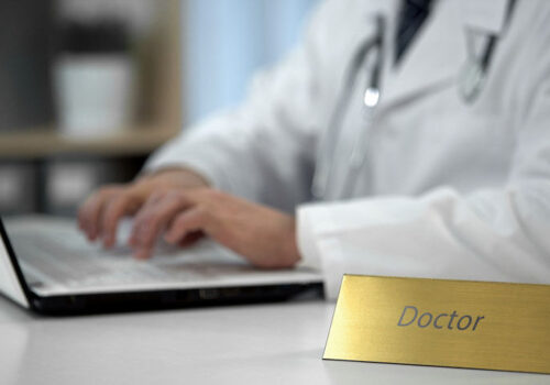 Use of a deprescribing support system fails to reduce adverse drug events in older adults